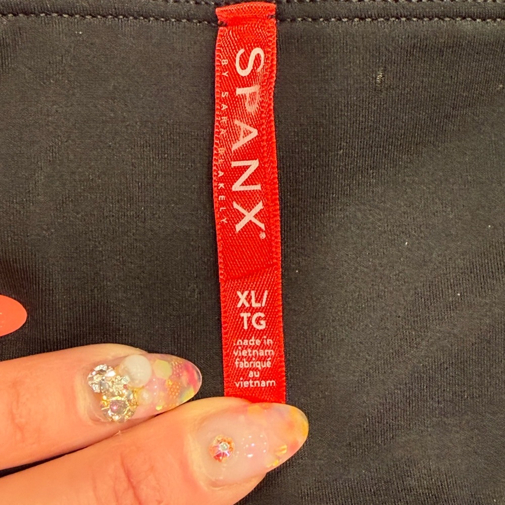 SPANX Black Leggings - Picture 3 of 7